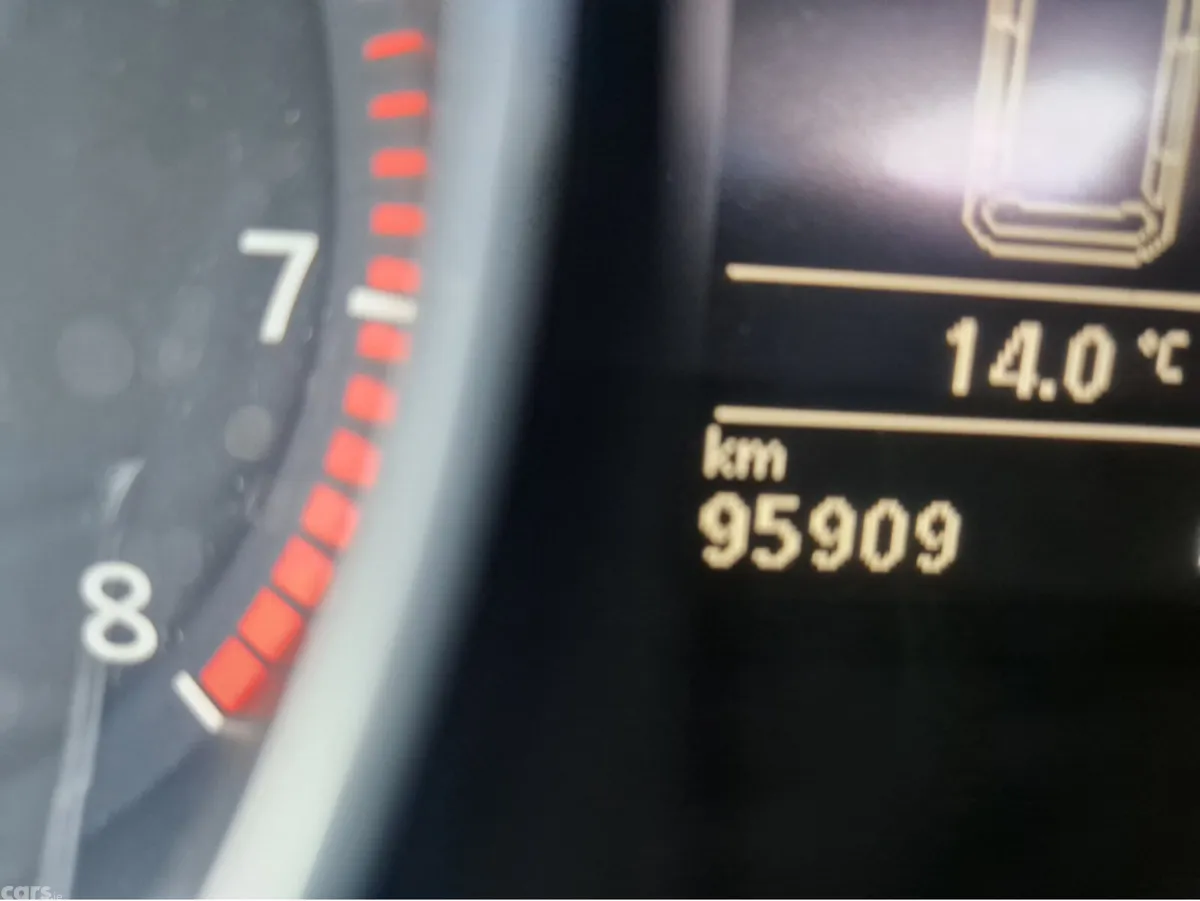 Volkswagen Passat Estate, Petrol, 2014, White