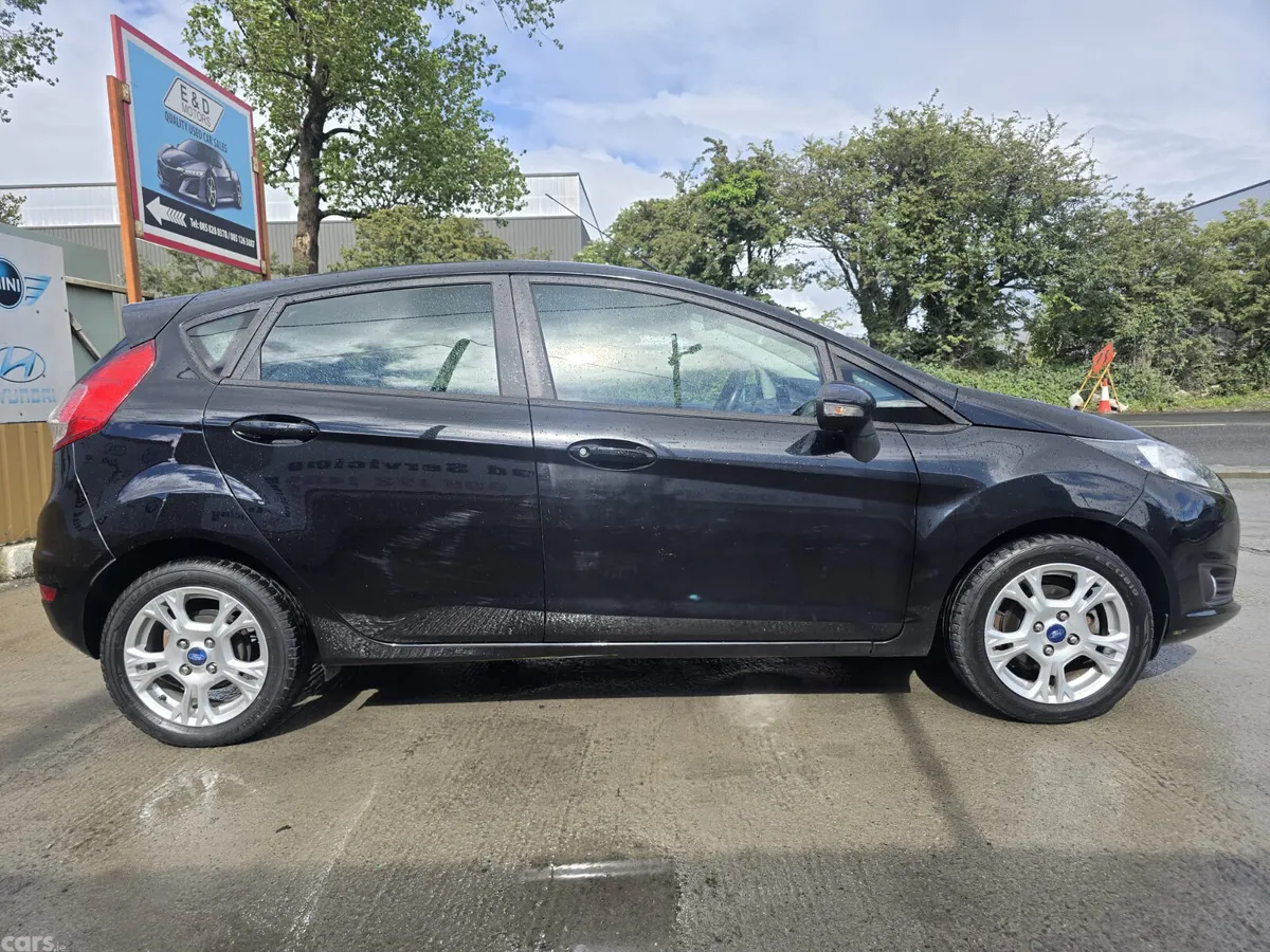 Ford Fiesta Hatchback, Petrol, 2016, Black