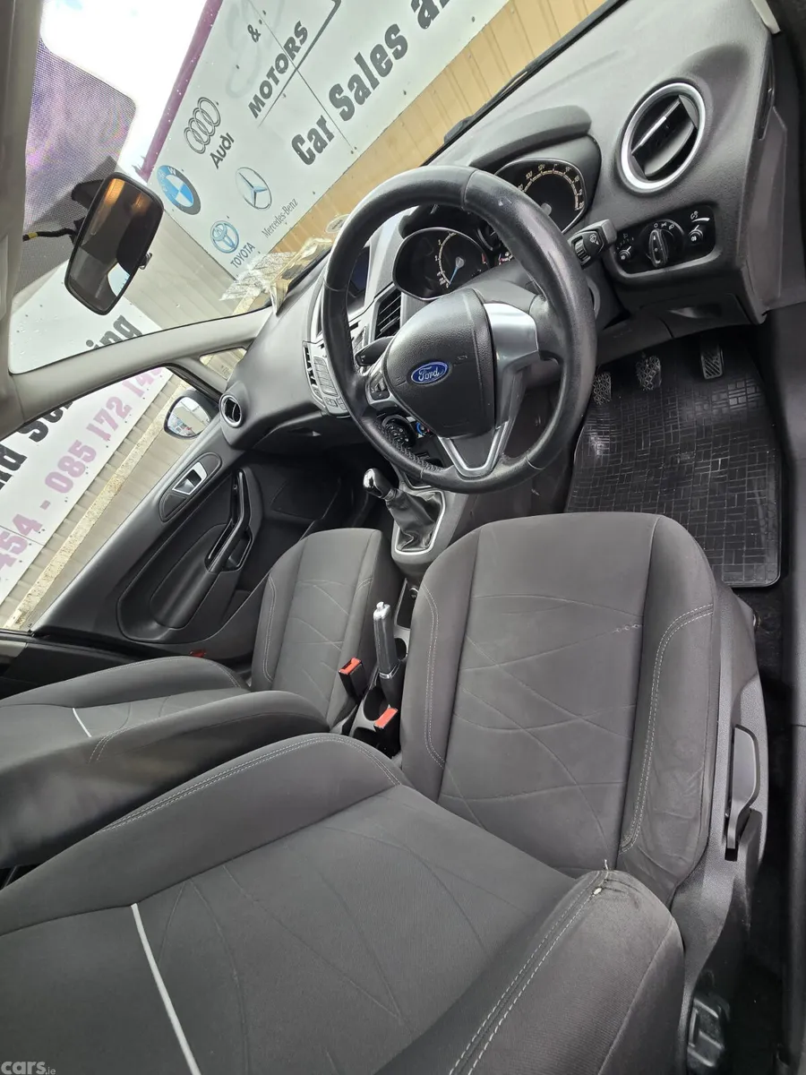 Ford Fiesta Hatchback, Petrol, 2016, Black