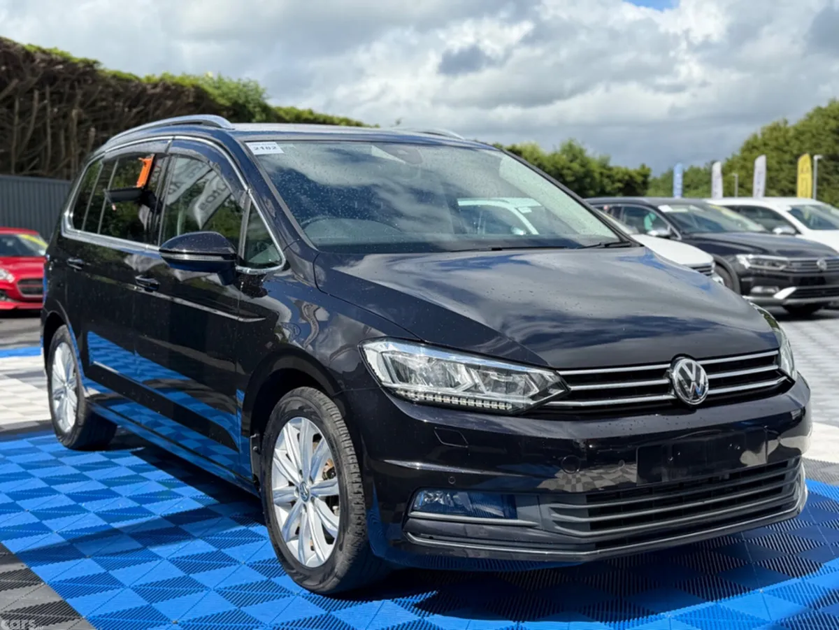 Volkswagen Touran MPV, Diesel, 2020, Black