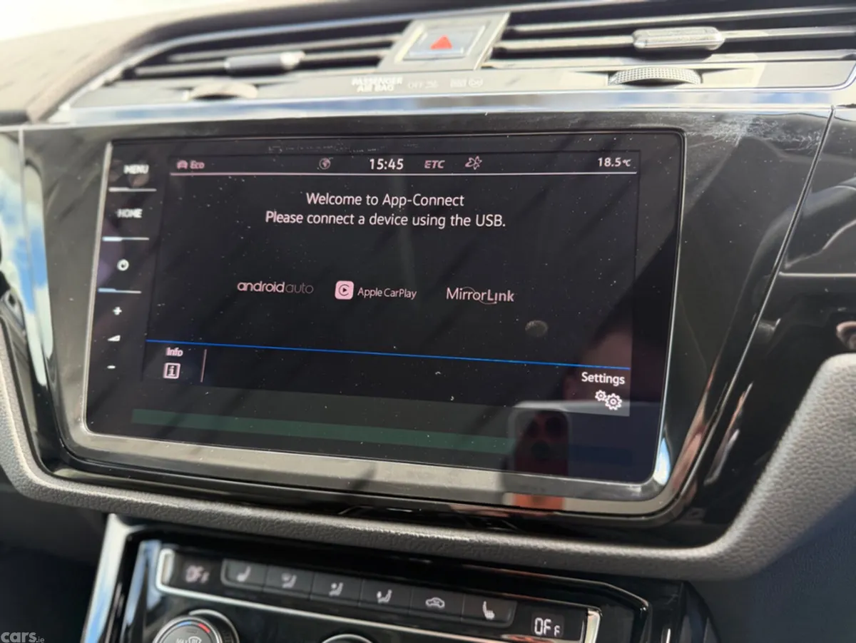 Volkswagen Touran MPV, Diesel, 2020, Black