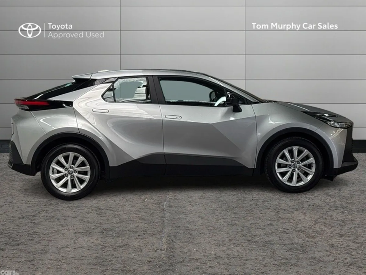 Toyota C-HR SUV, Petrol Hybrid, 2024, Silver