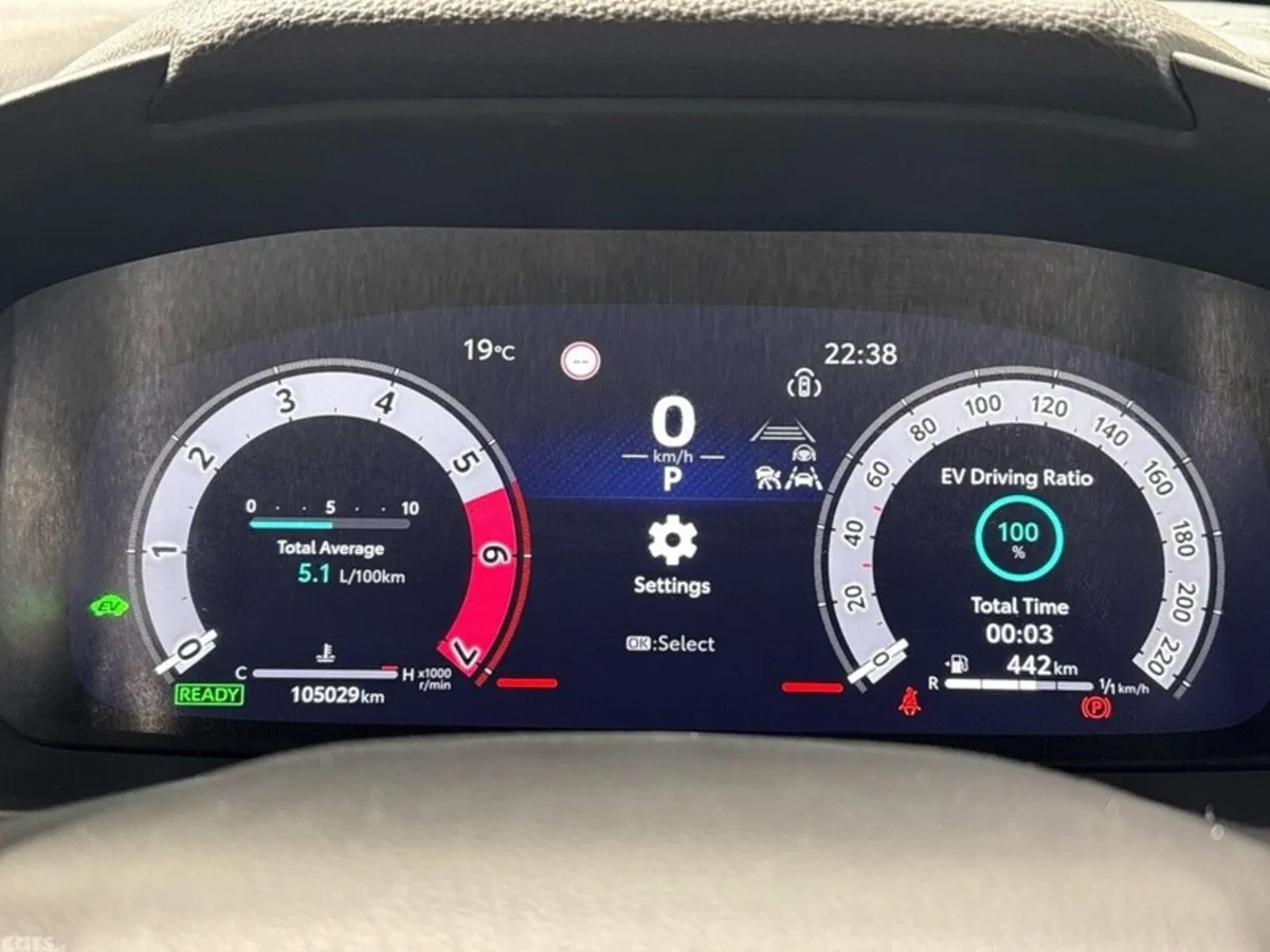 Toyota C-HR SUV, Petrol Hybrid, 2024, Silver