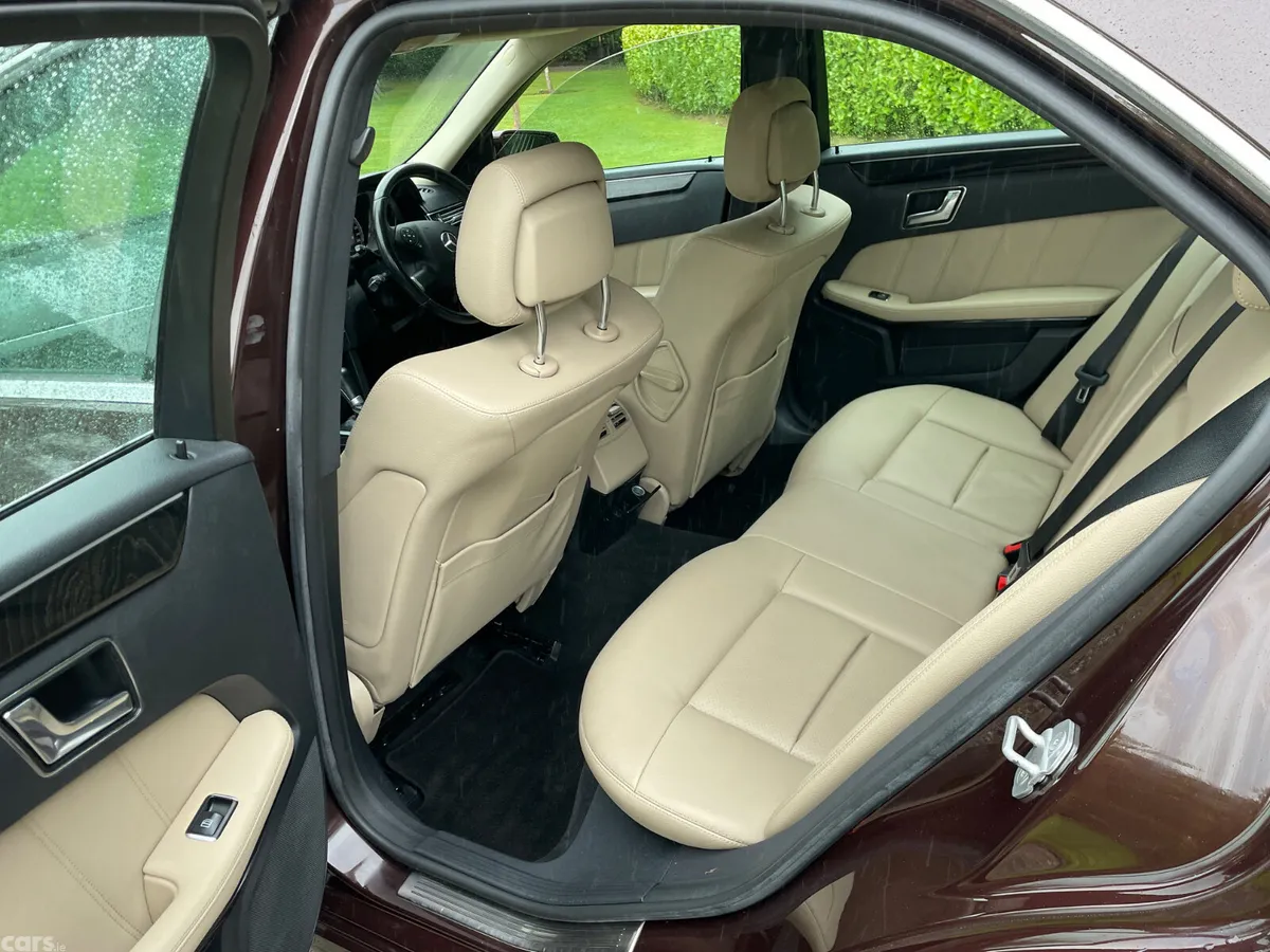 Mercedes-Benz E-Class Saloon, Diesel, 2011, Brown