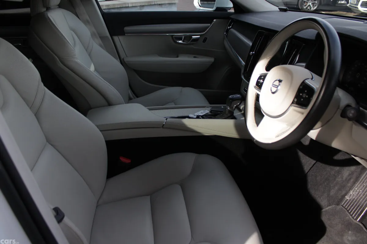 Volvo V90 Estate, Diesel, 2019, White