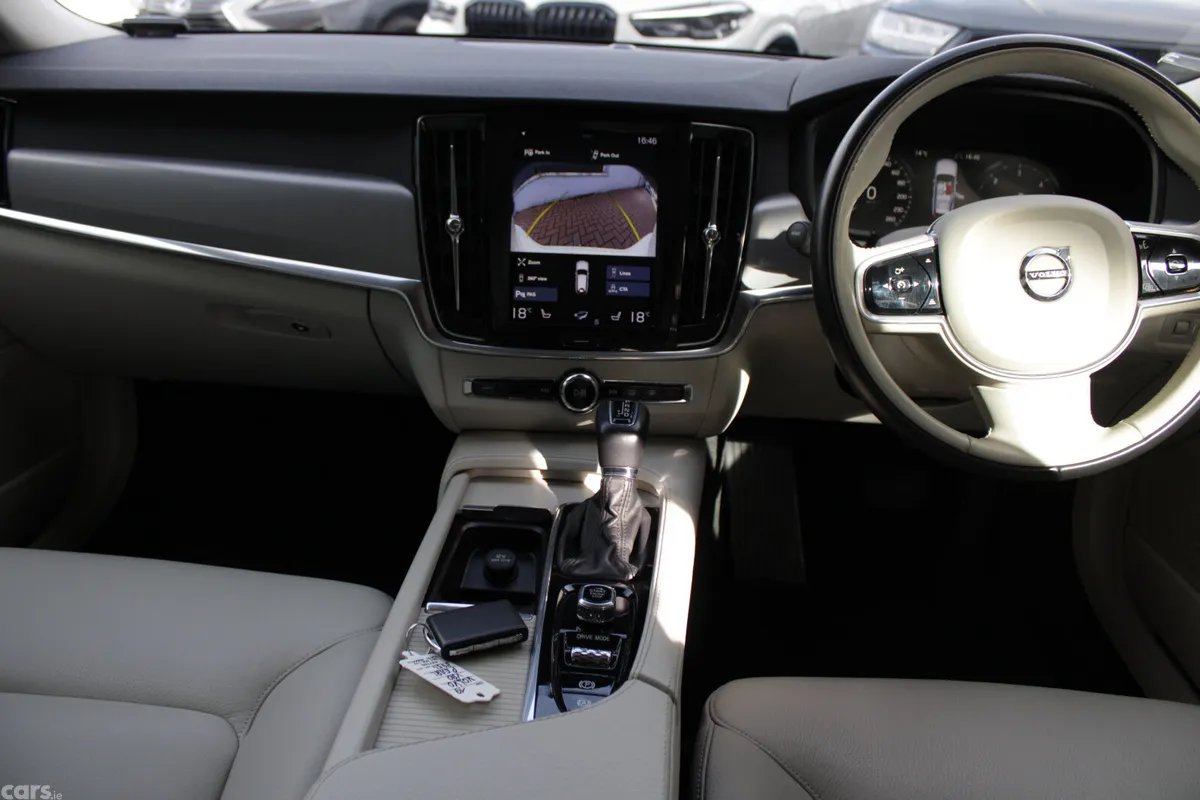 Volvo V90 Estate, Diesel, 2019, White