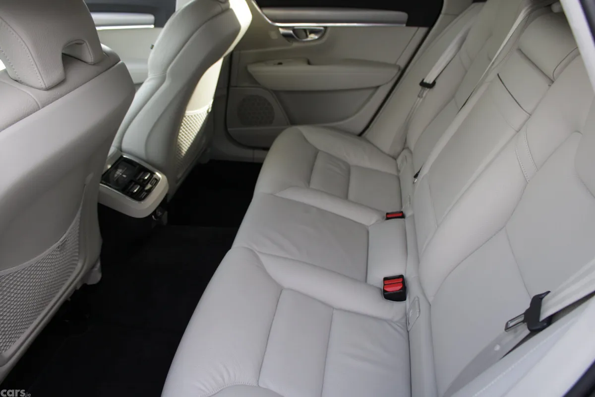 Volvo V90 Estate, Diesel, 2019, White