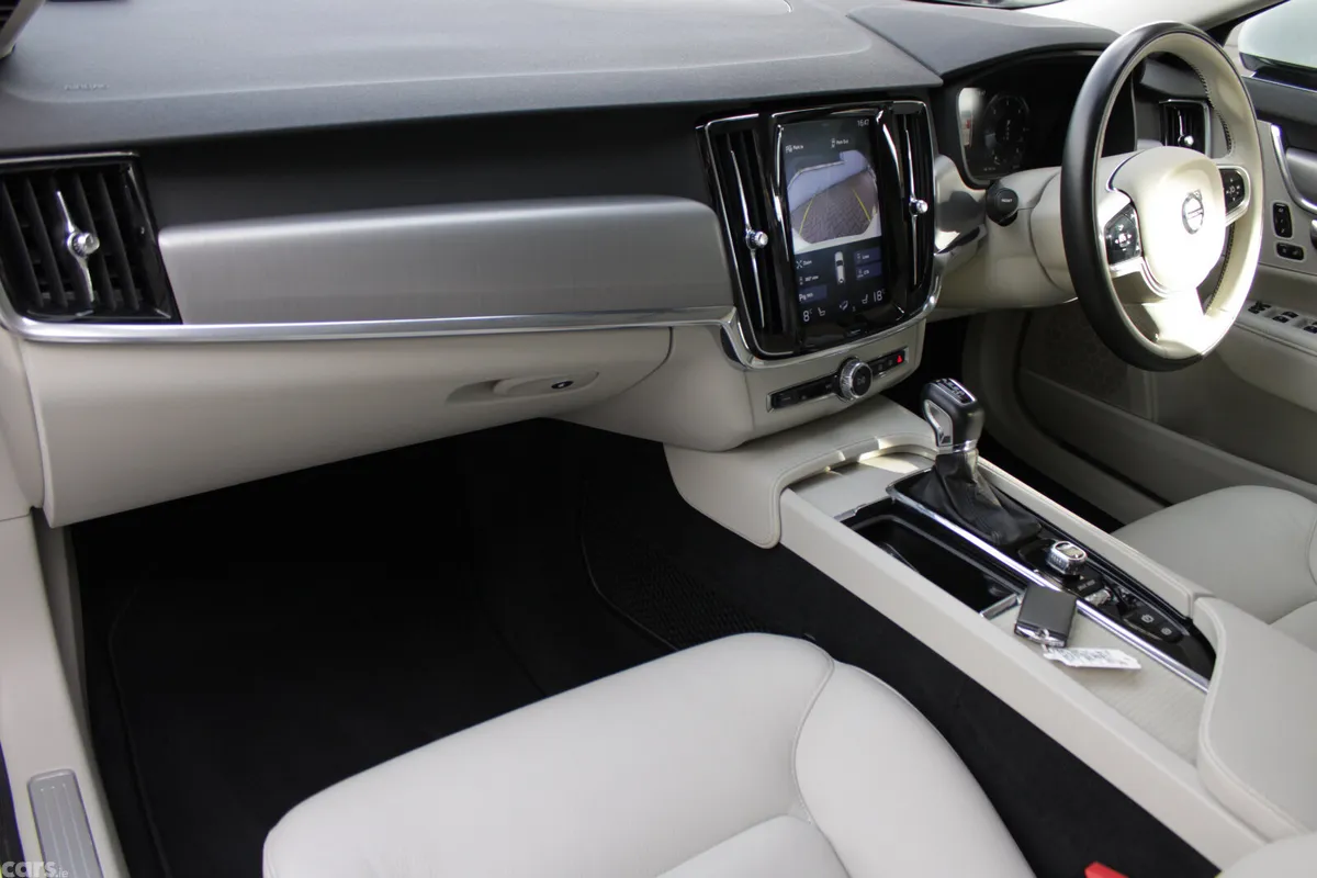 Volvo V90 Estate, Diesel, 2019, White