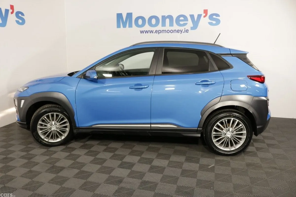 Hyundai KONA SUV, Petrol, 2021, Blue
