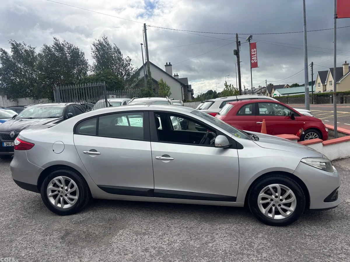Renault Fluence Saloon, Diesel, 2015, Silver