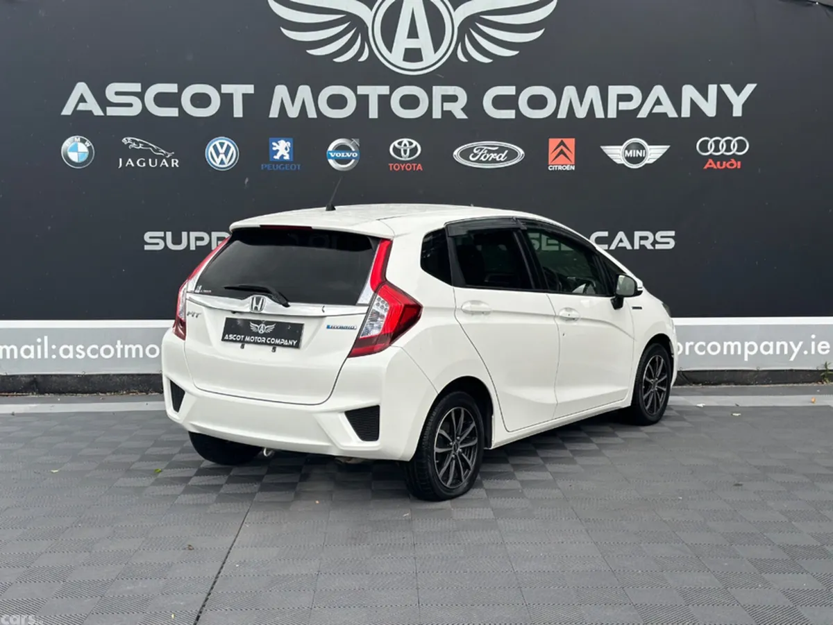 Honda Fit Hatchback, Petrol Hybrid, 2015, White