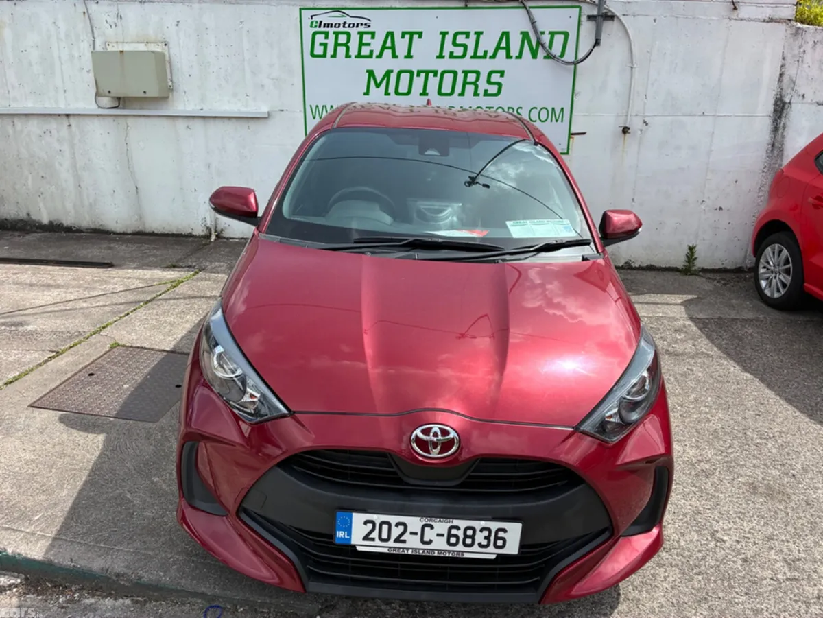 Toyota Yaris Hatchback, Petrol, 2020, Red