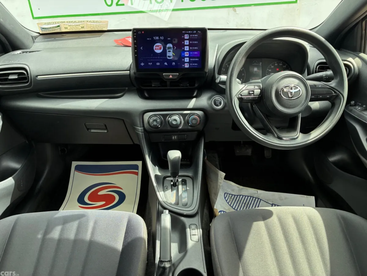Toyota Yaris Hatchback, Petrol, 2020, Red
