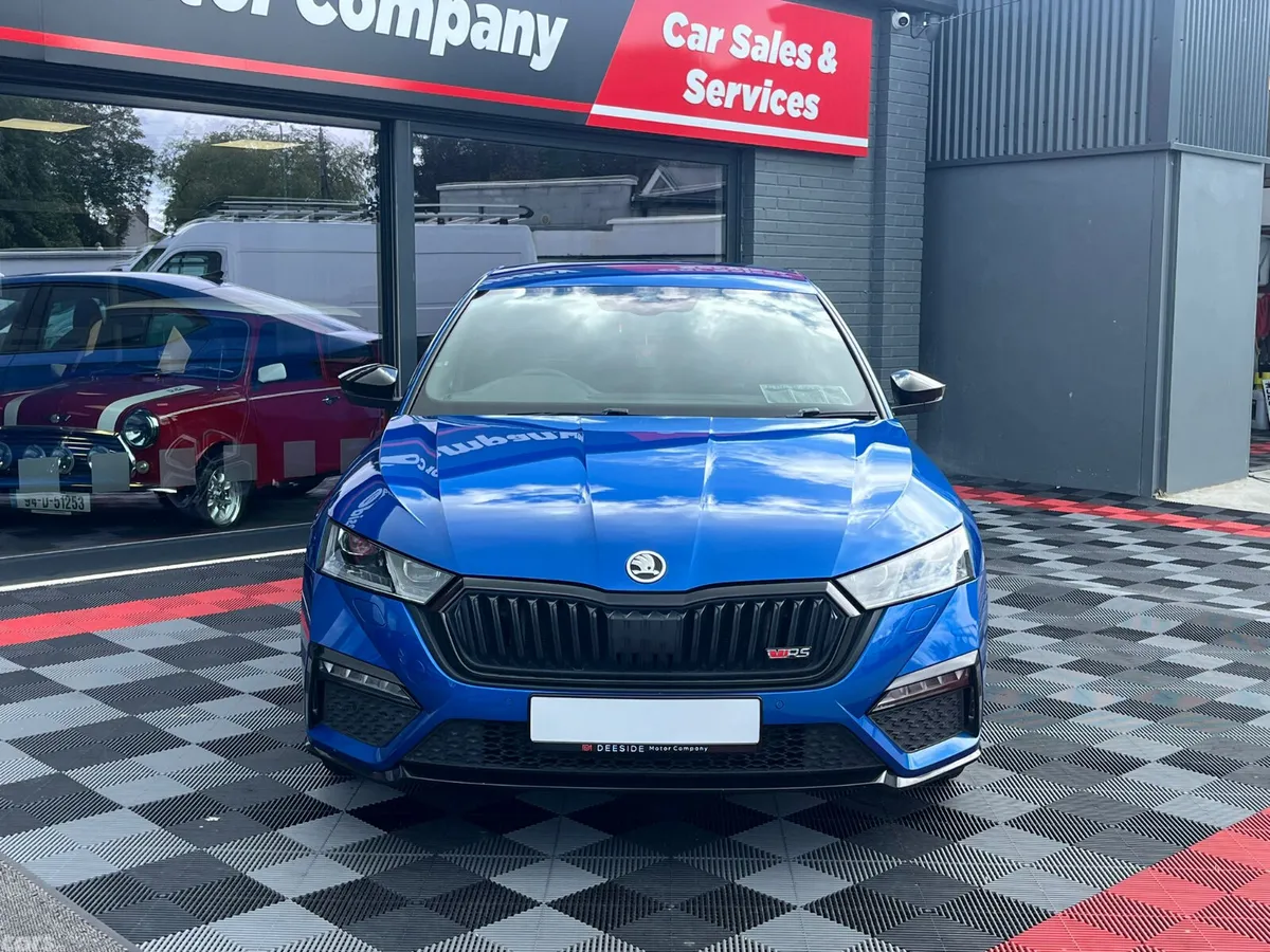 Skoda Octavia Hatchback, Petrol Hybrid, 2023, Blue