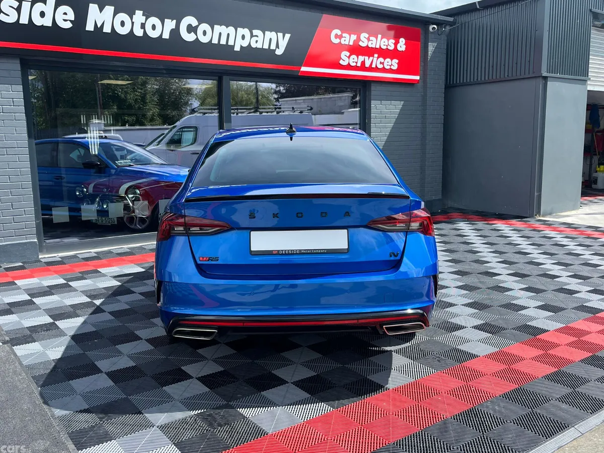 Skoda Octavia Hatchback, Petrol Hybrid, 2023, Blue