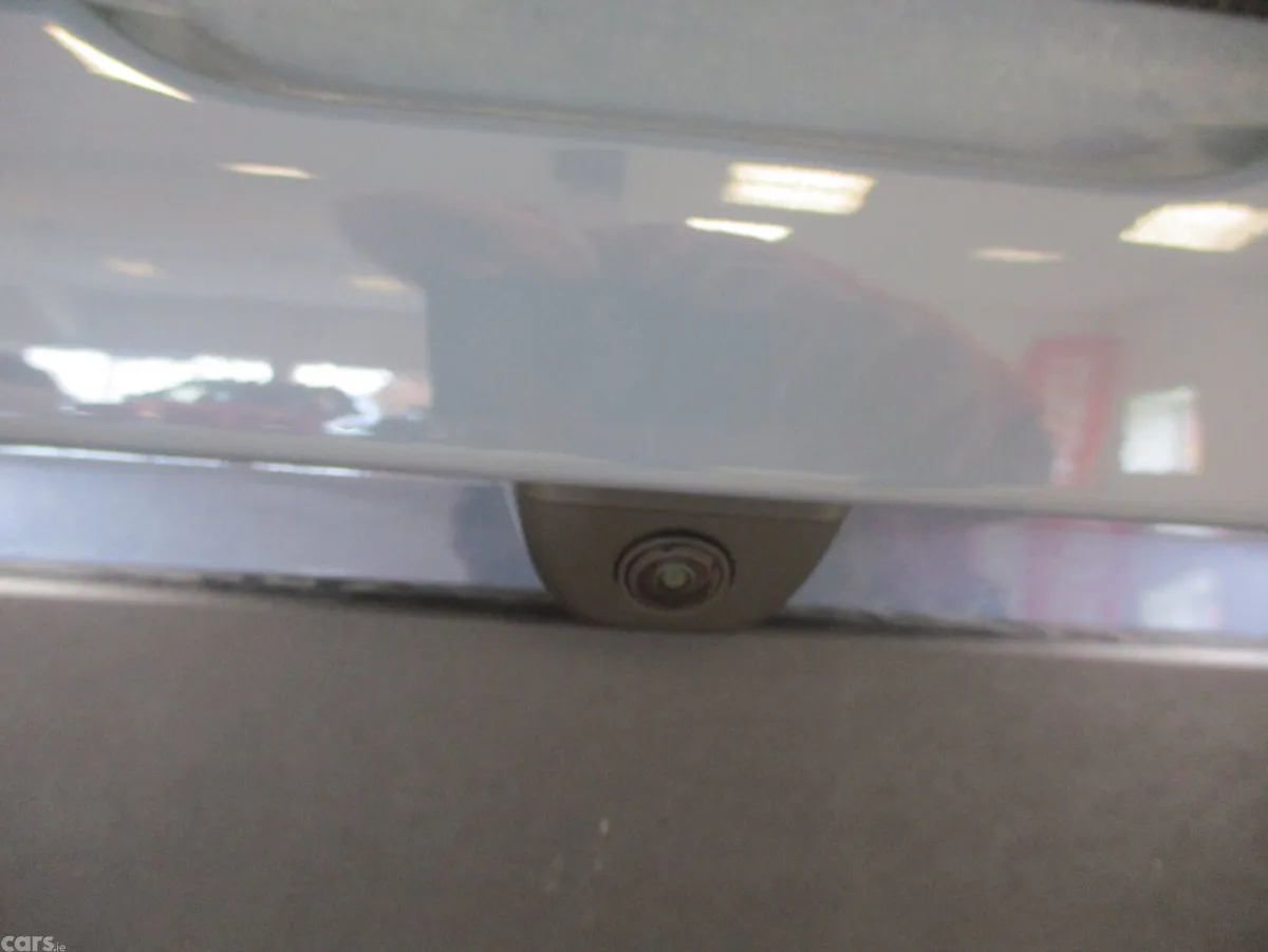 Leapmotor B10 SUV, Petrol Plug-in Hybrid, 2027, Other