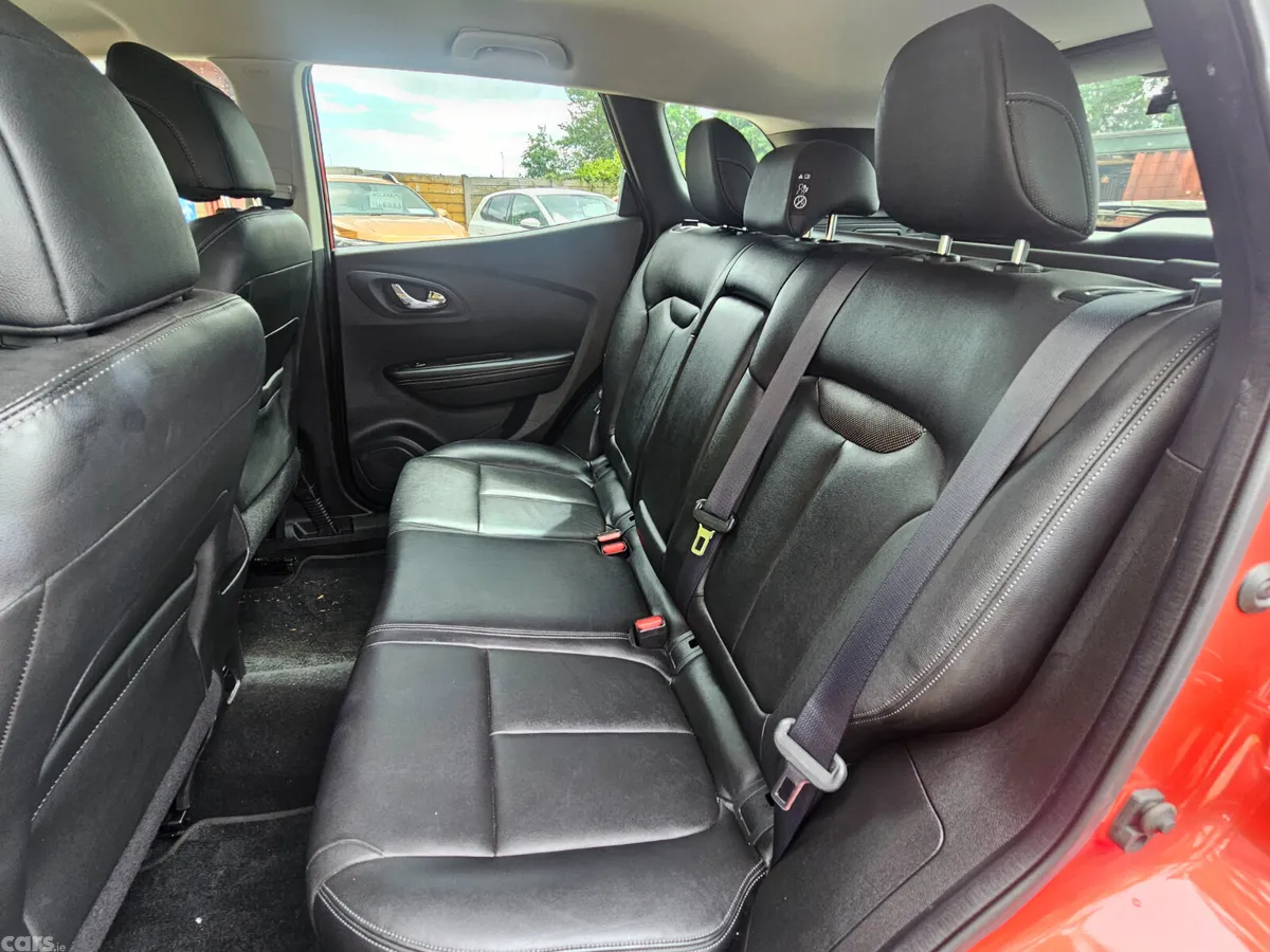 Renault Kadjar SUV, Petrol, 2018, Red