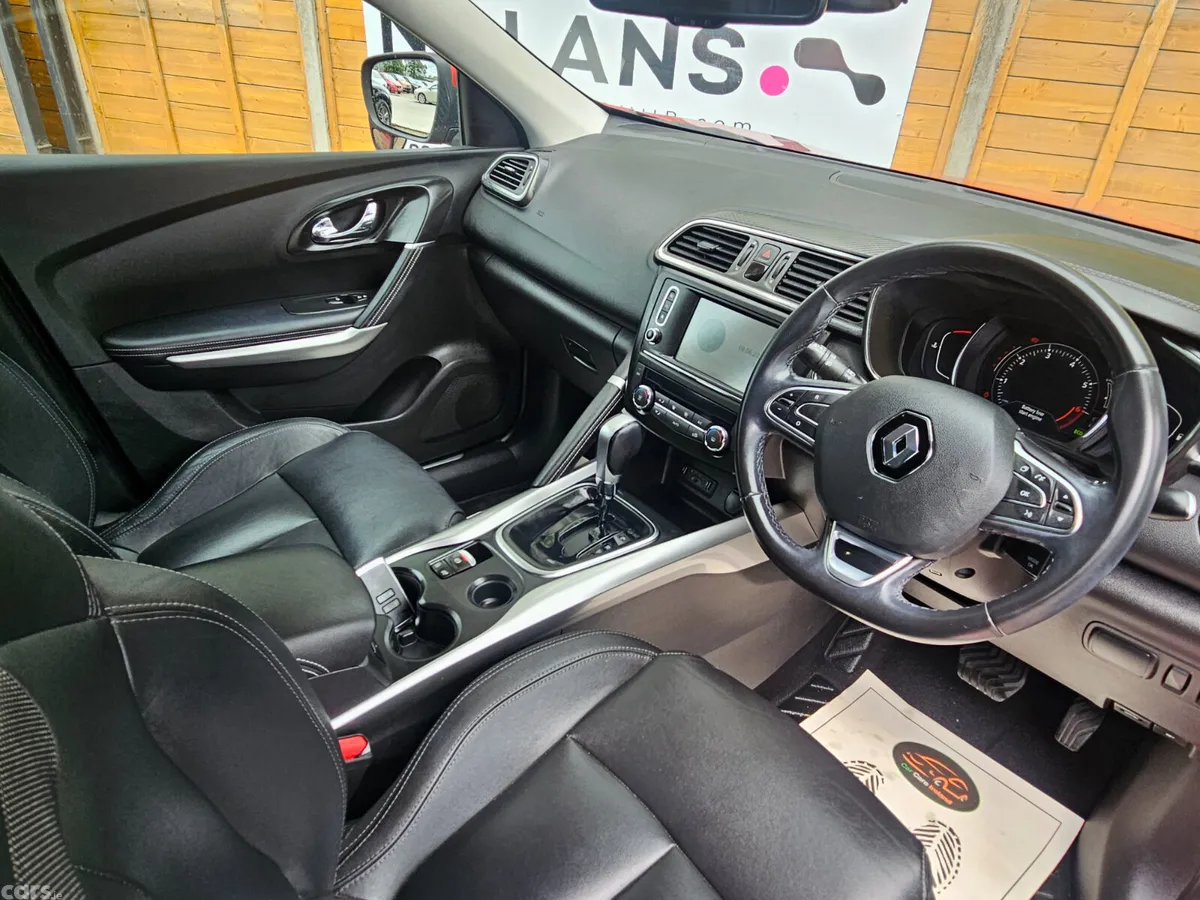 Renault Kadjar SUV, Petrol, 2018, Red