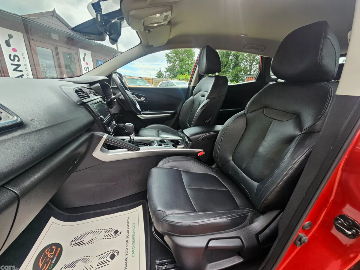 Renault Kadjar SUV, Petrol, 2018, Red