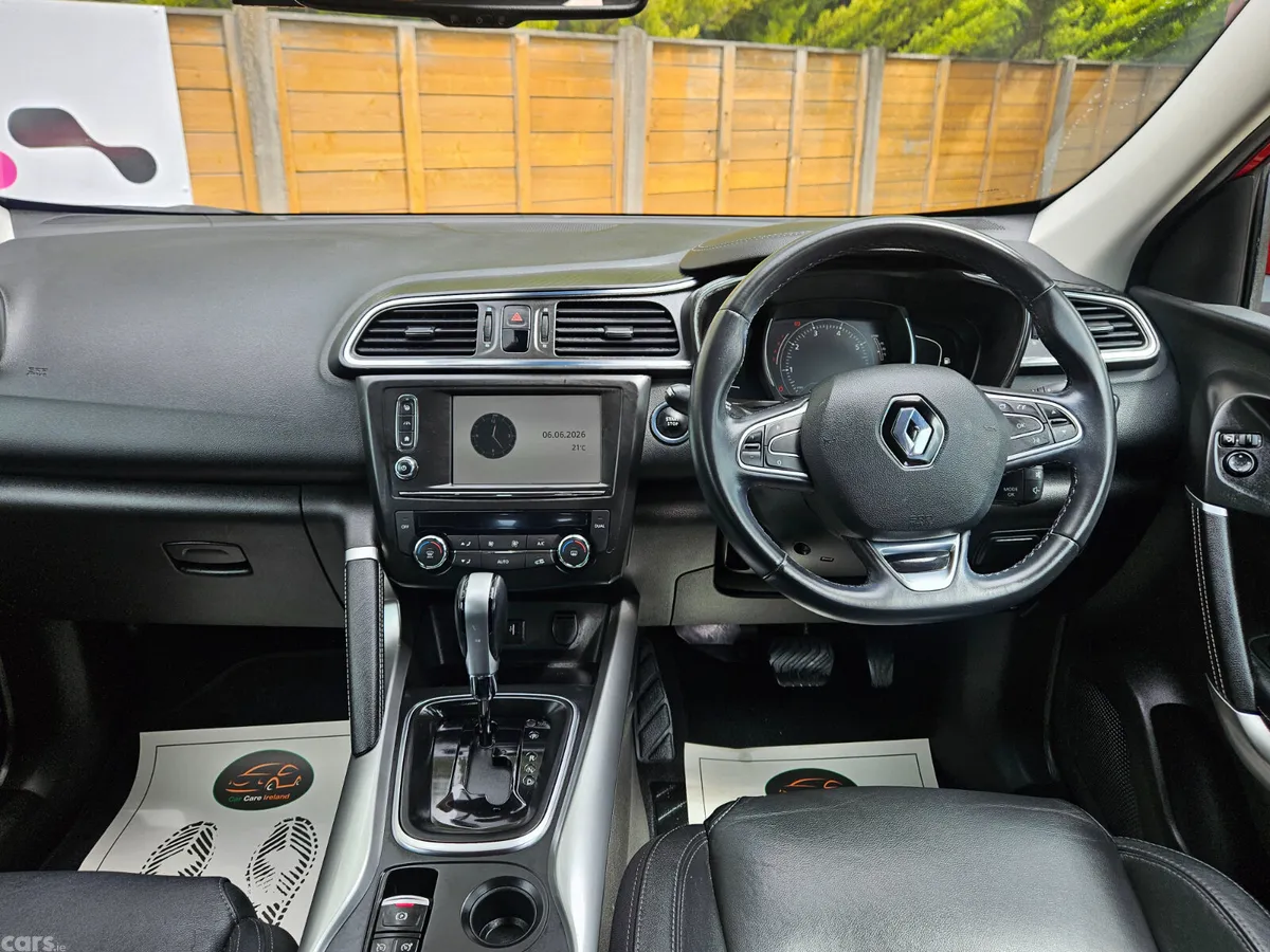 Renault Kadjar SUV, Petrol, 2018, Red