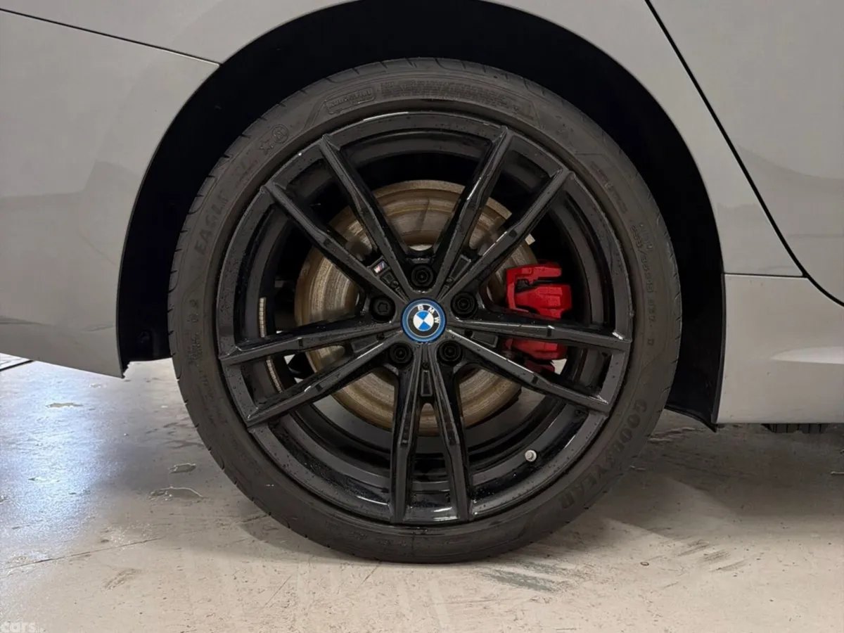 BMW 3-Series Saloon, Petrol Plug-in Hybrid, 2024, Grey