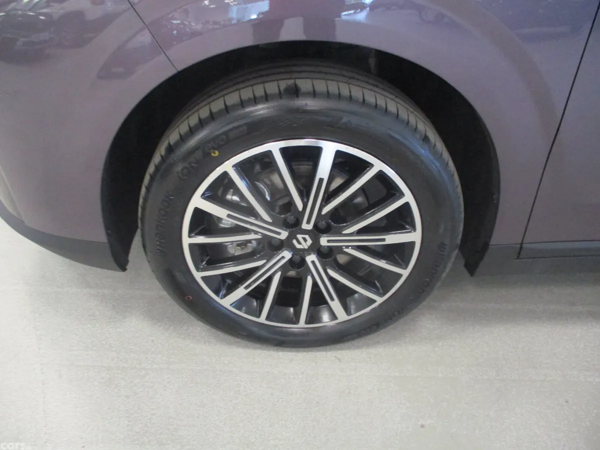 Leapmotor B10 SUV, Petrol Hybrid, 2027, Other