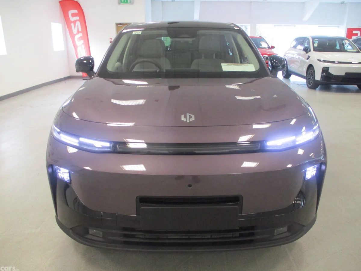 Leapmotor B10 SUV, Petrol Hybrid, 2027, Other
