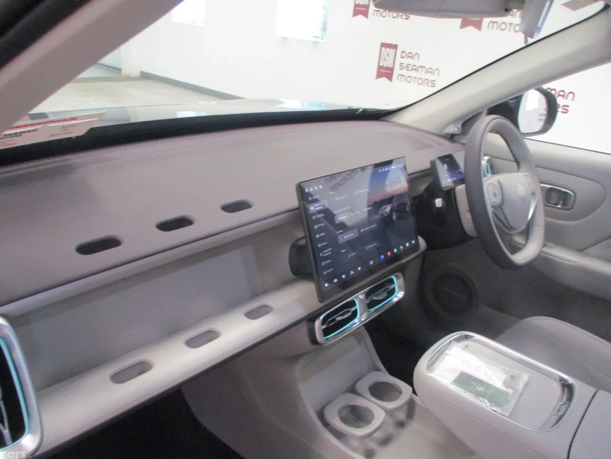 Leapmotor B10 SUV, Petrol Hybrid, 2027, Other