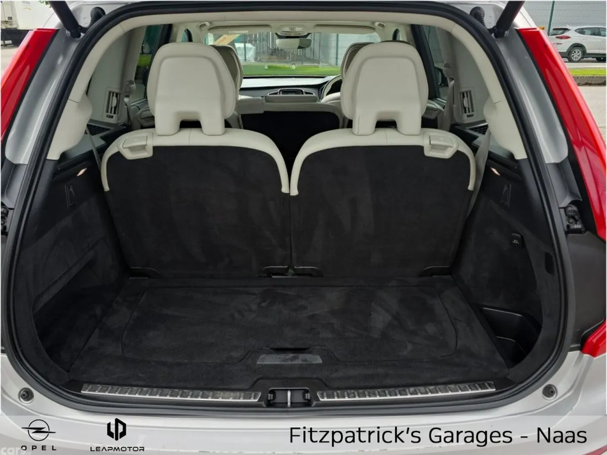 Volvo XC90 SUV, Petrol Plug-in Hybrid, 2023, Grey