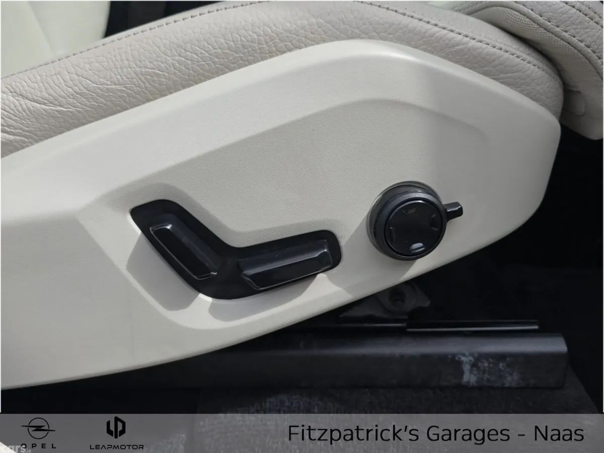 Volvo XC90 SUV, Petrol Plug-in Hybrid, 2023, Grey