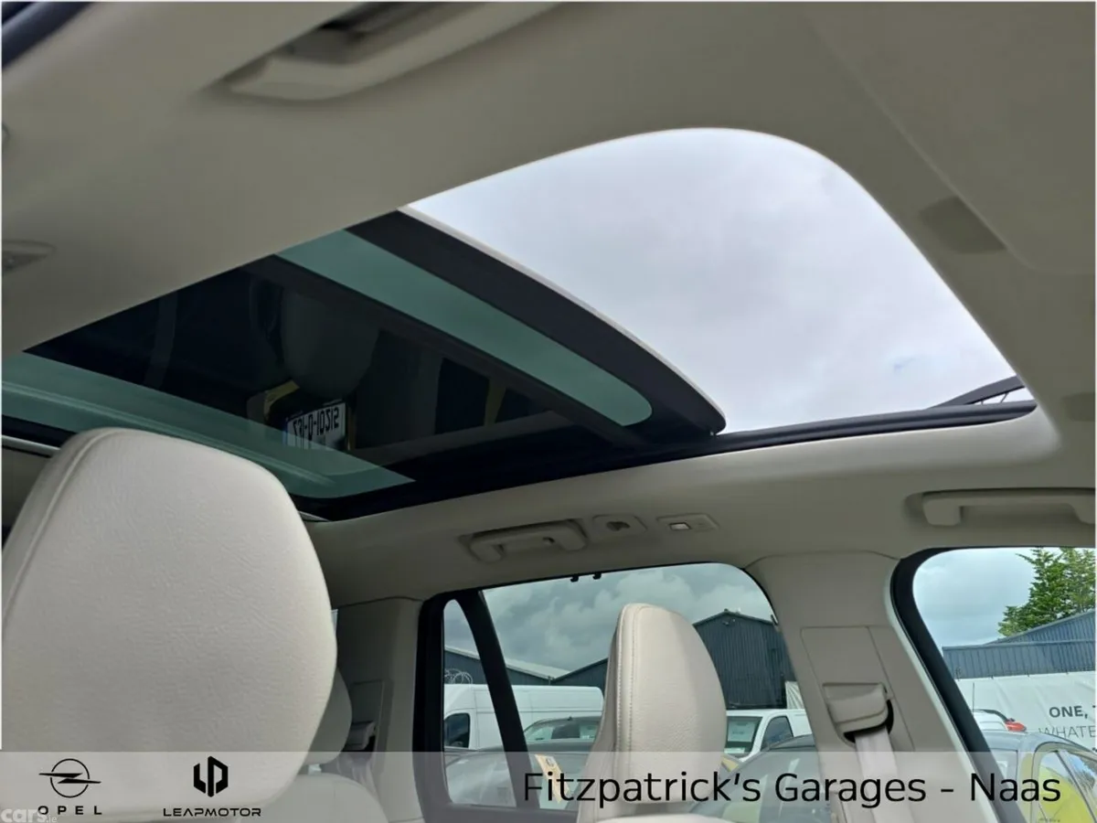 Volvo XC90 SUV, Petrol Plug-in Hybrid, 2023, Grey