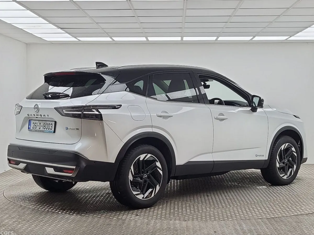 Nissan Qashqai MPV, Petrol Hybrid, 2026, White