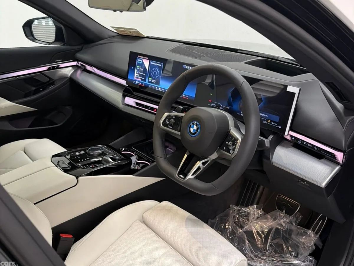 BMW 5-Series Saloon, Petrol Plug-in Hybrid, 2026, Black