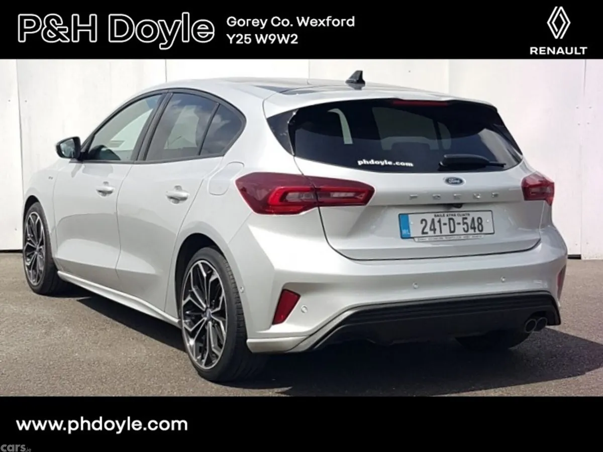 Ford Focus Hatchback, Diesel, 2024, Grey