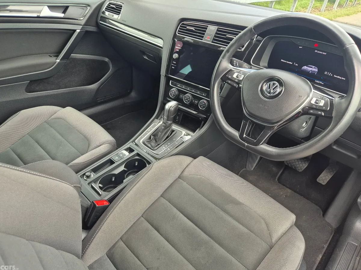 Volkswagen Golf Estate, Petrol, 2018, Red