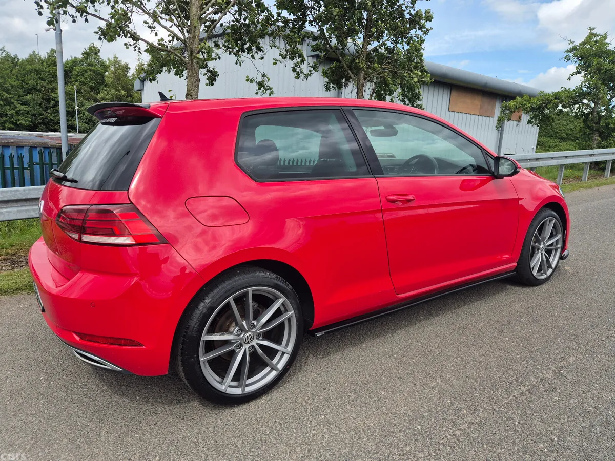 Volkswagen Golf Estate, Petrol, 2018, Red