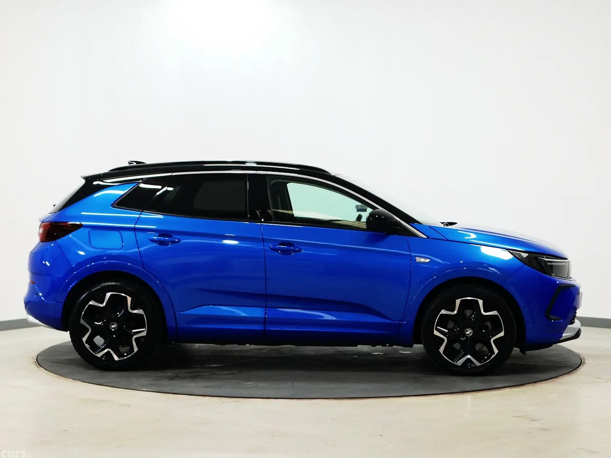 Opel Grandland Hatchback, Petrol Hybrid, 2022, Blue