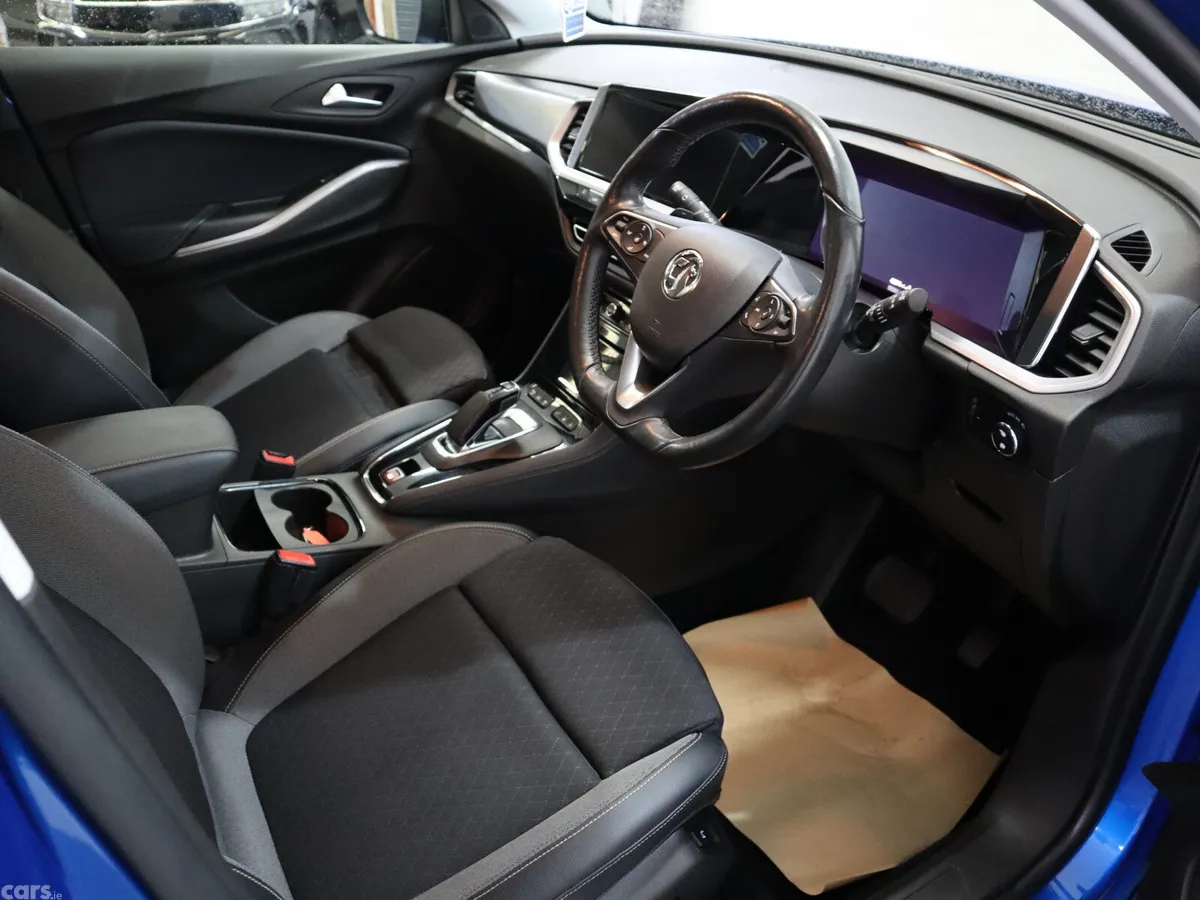 Opel Grandland Hatchback, Petrol Hybrid, 2022, Blue