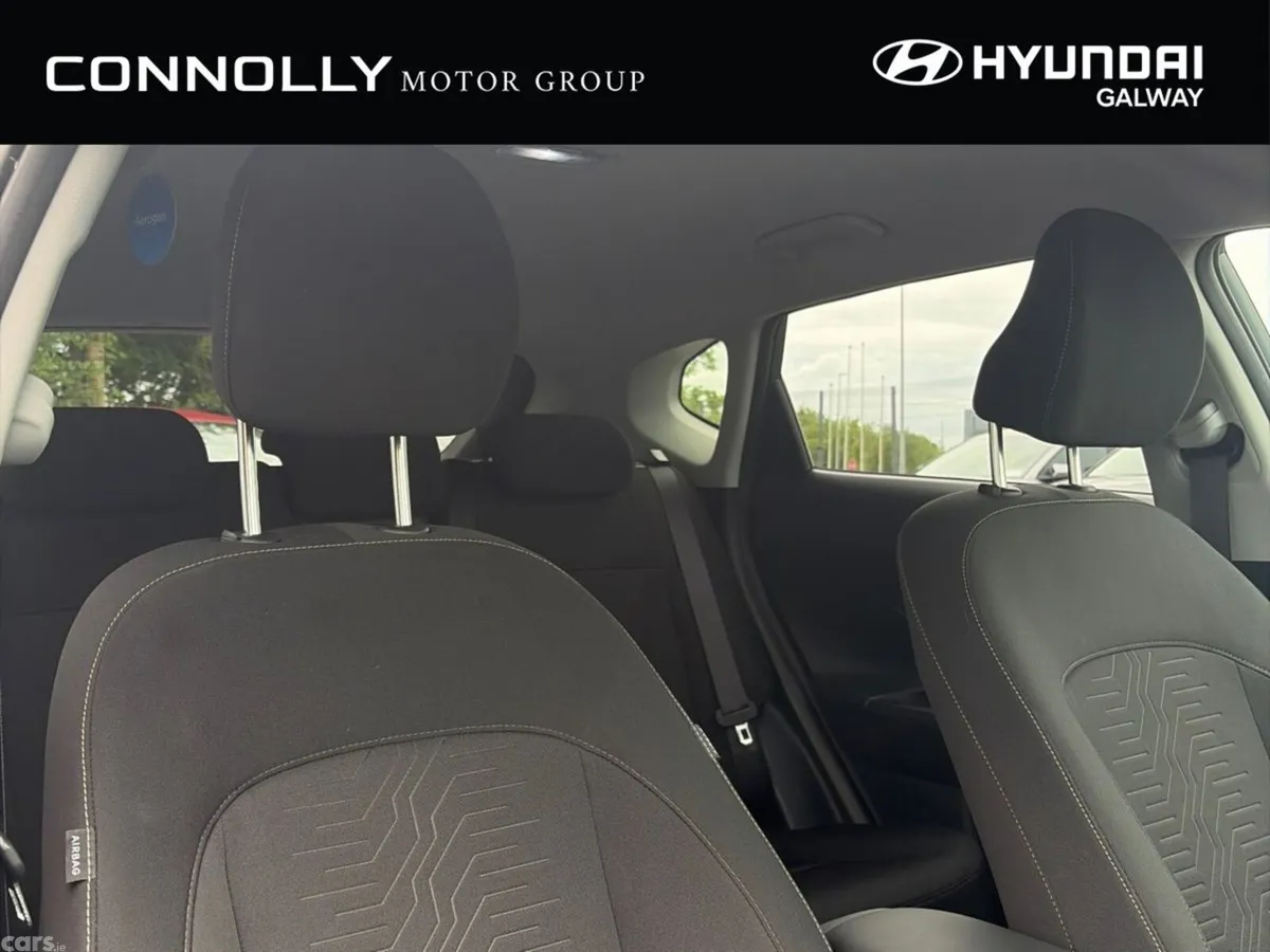 Hyundai KONA MPV, Petrol, 2025, Grey