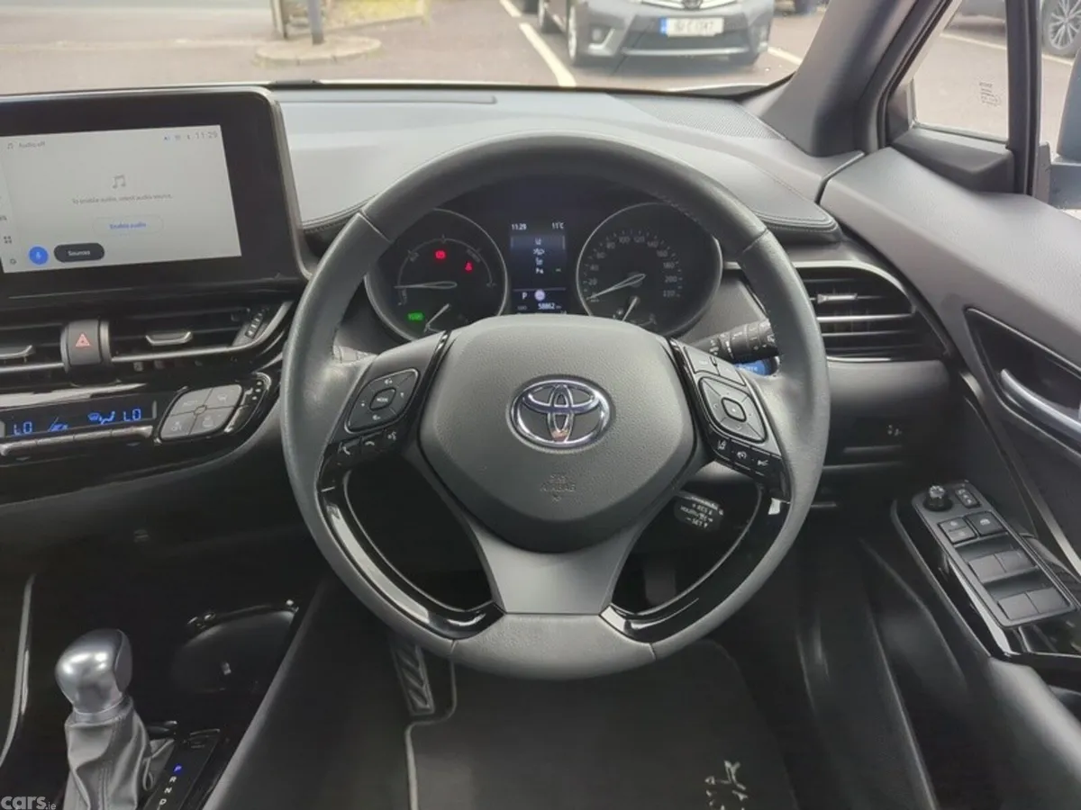 Toyota C-HR SUV, Petrol Hybrid, 2023, Grey