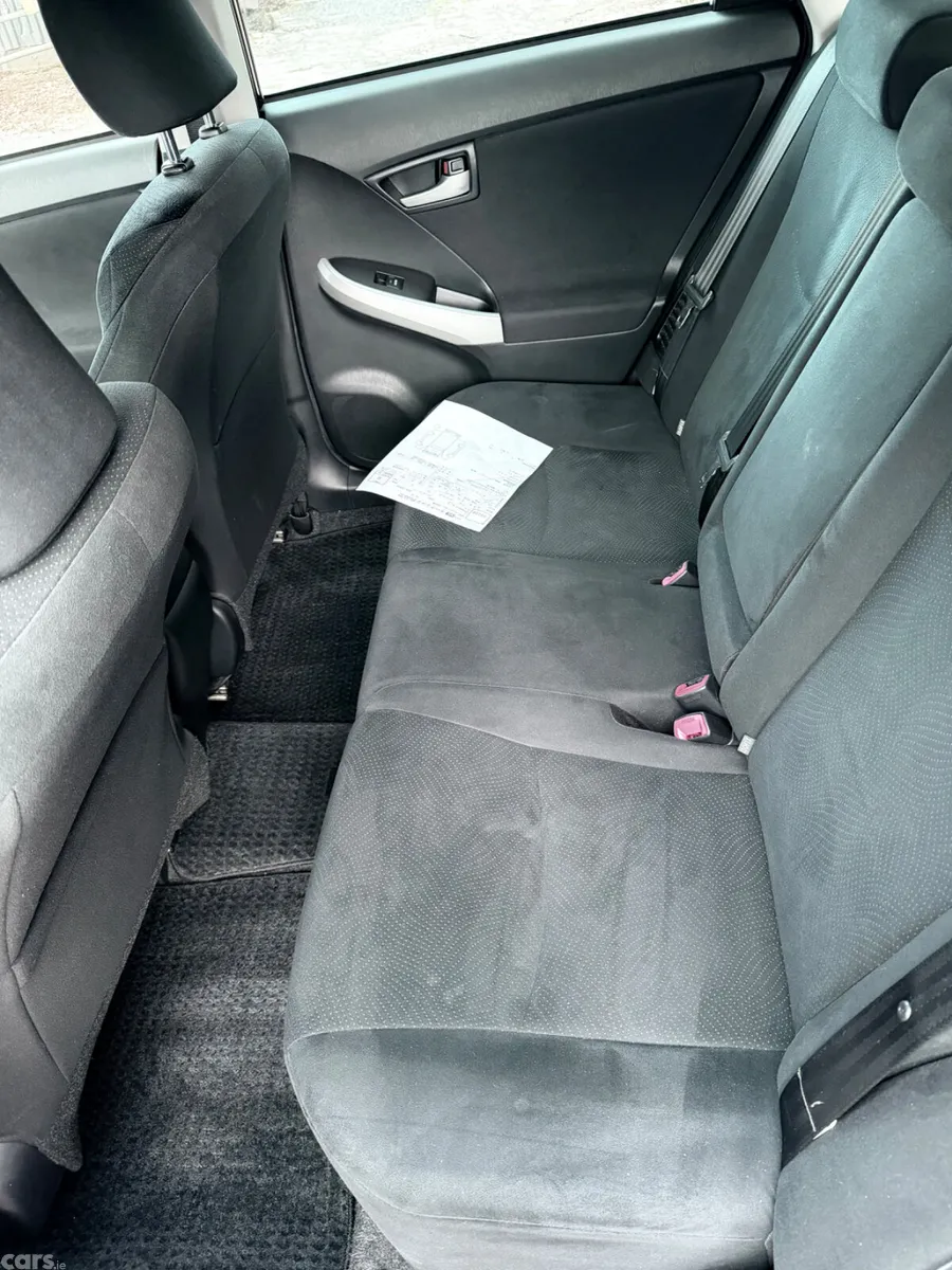 Toyota Prius Saloon, Petrol Hybrid, 2014, Red