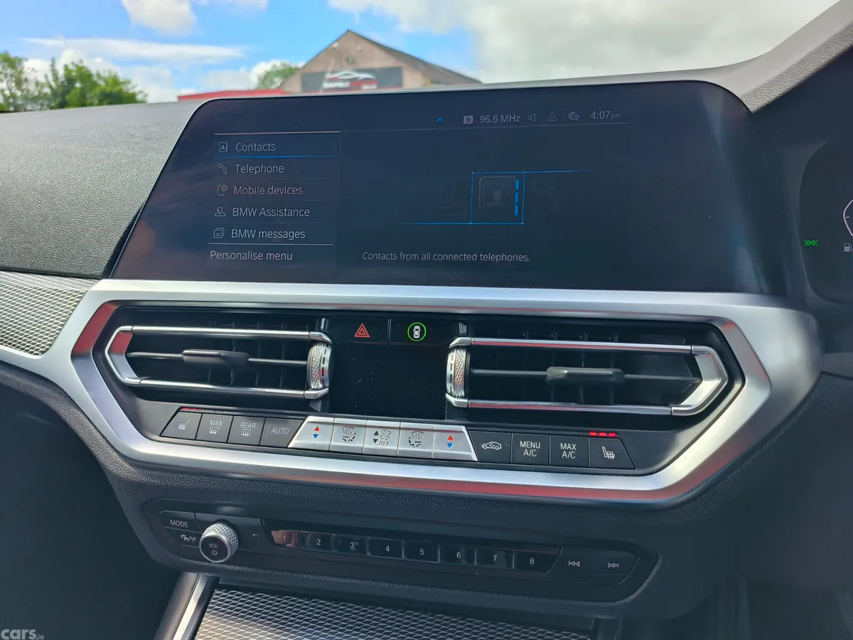 BMW 3-Series Estate, Petrol Hybrid, 2022, White