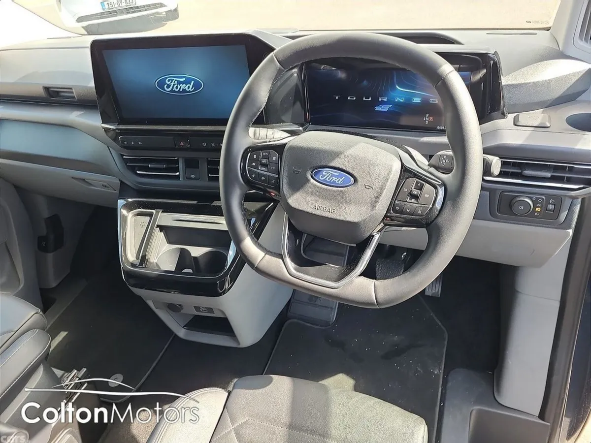 Ford Tourneo Custom MPV, Electric, 2025, Blue