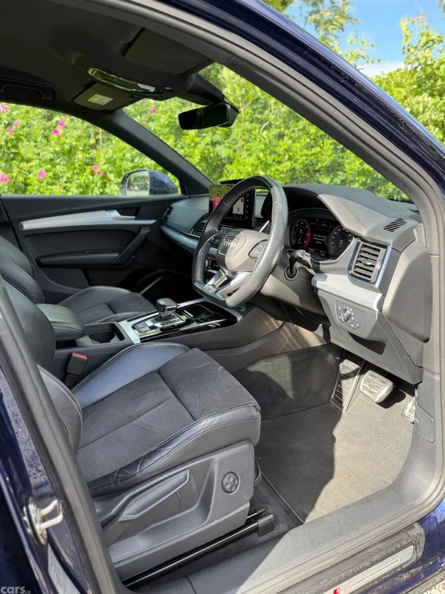 Audi Q5 SUV, Diesel, 2021, Blue