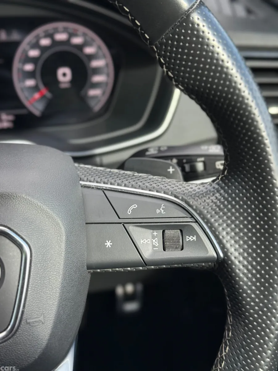 Audi Q5 SUV, Diesel, 2021, Blue