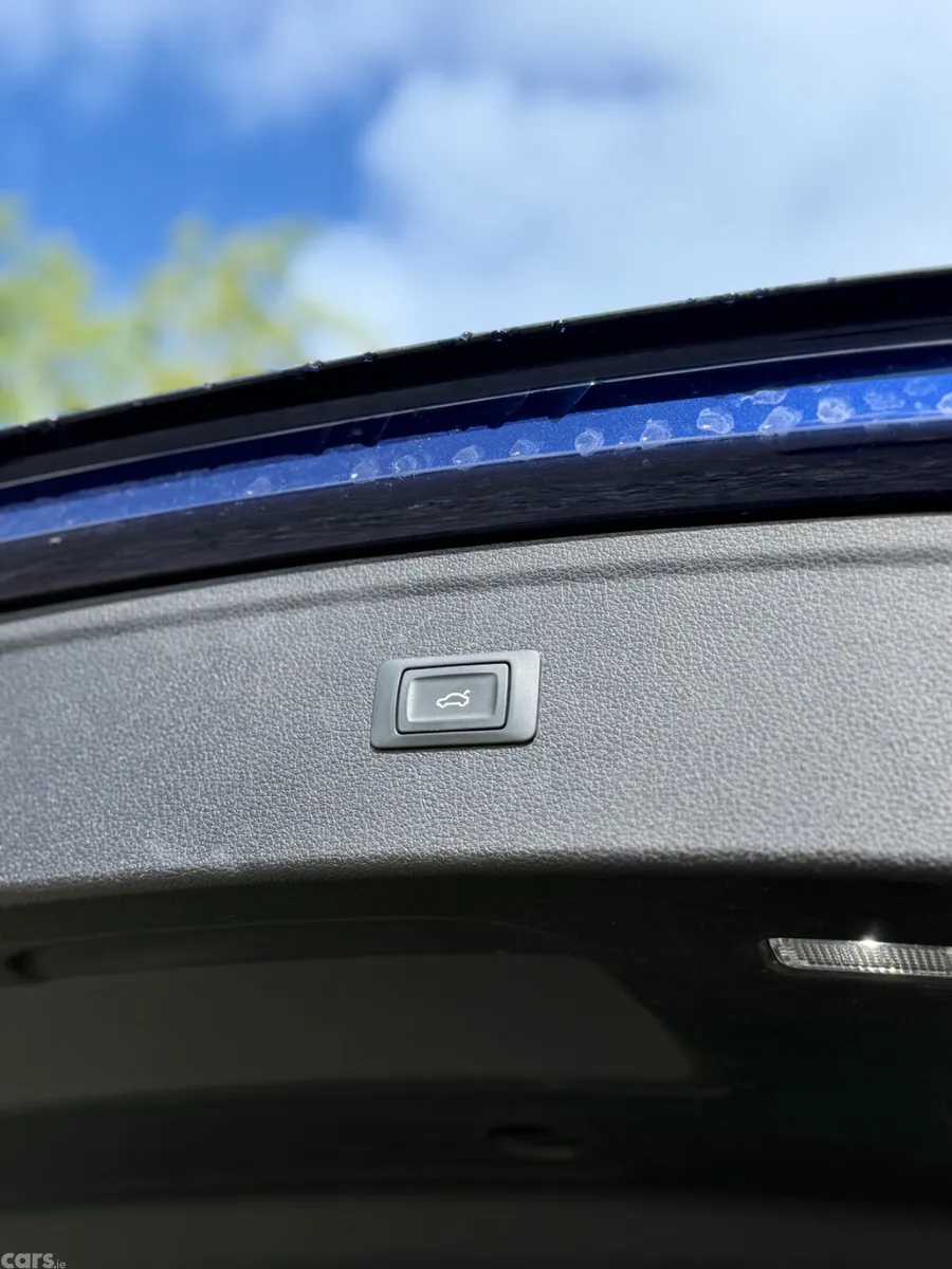 Audi Q5 SUV, Diesel, 2021, Blue