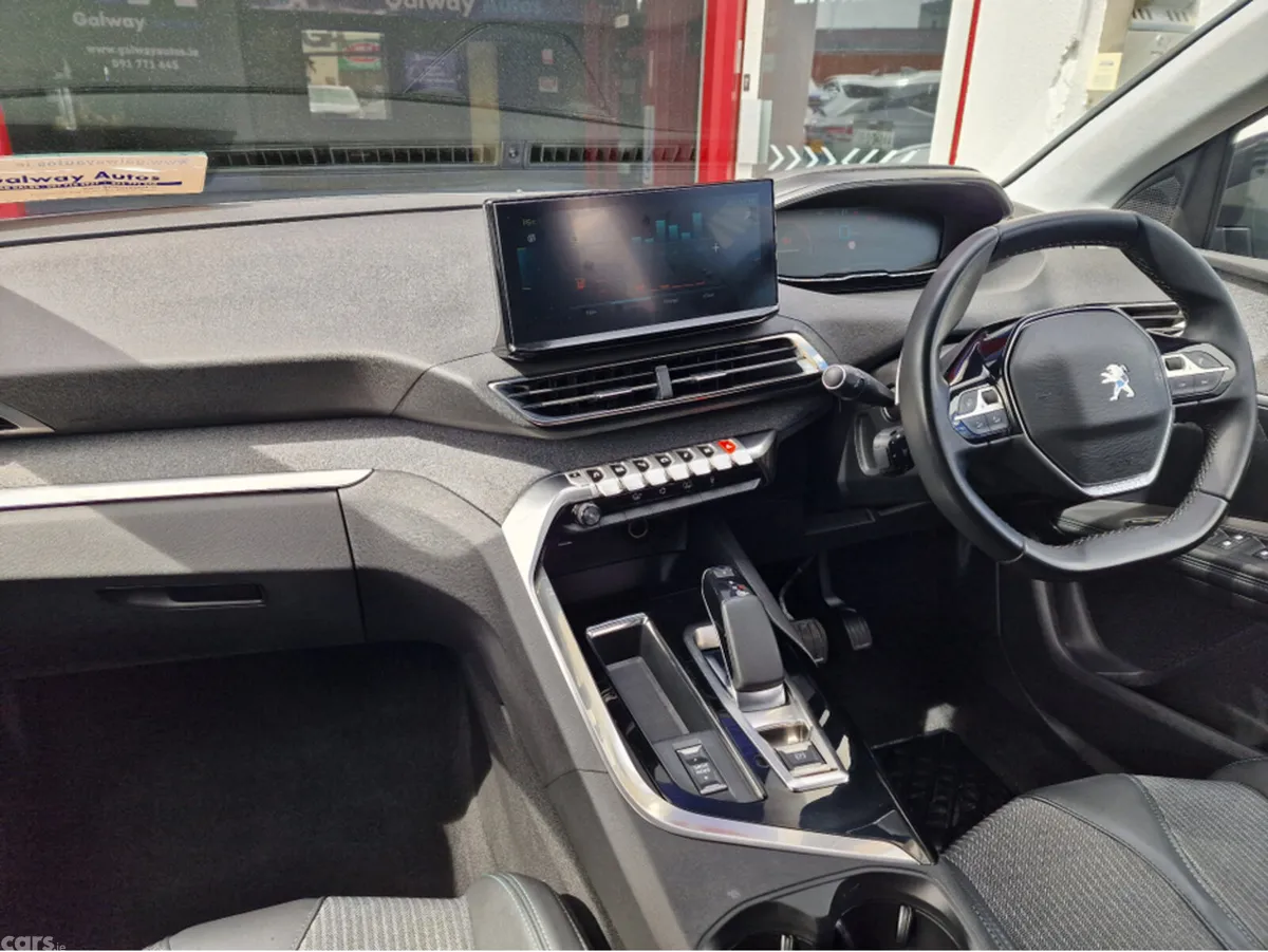 Peugeot 3008 Hatchback, Petrol Plug-in Hybrid, 2022, Grey