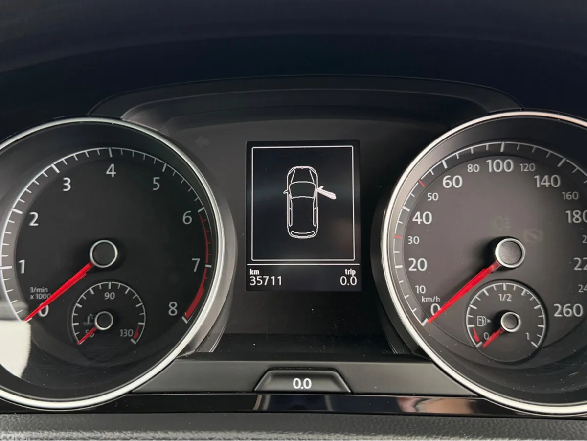 Volkswagen Golf Hatchback, Petrol, 2017, Grey