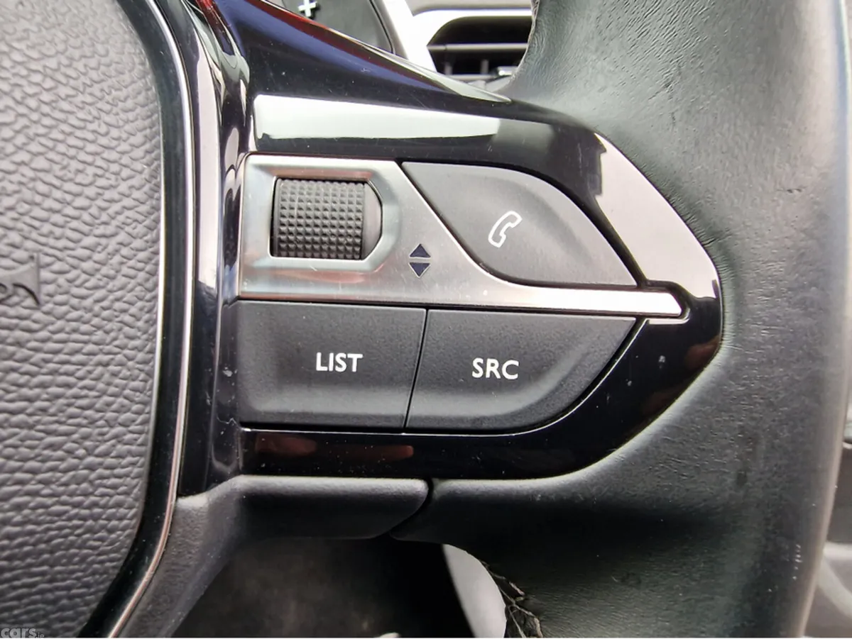Peugeot 3008 Hatchback, Petrol Plug-in Hybrid, 2022, Grey