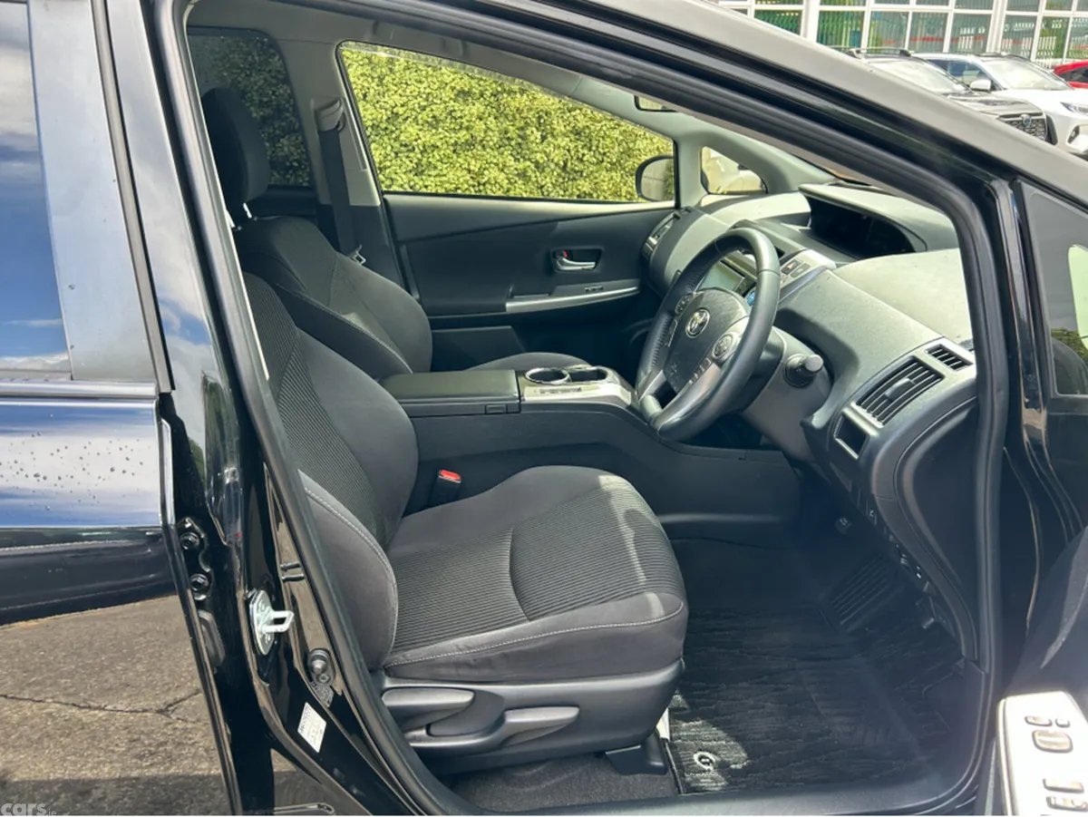 Toyota Prius Hatchback, Petrol Hybrid, 2016, Black